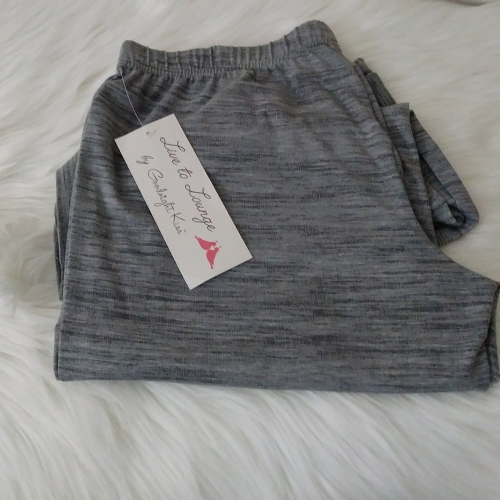 Goodnight Kiss Pajama, Jogger Pants Grey Size Medium - Picture 14 of 16